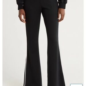 Spanx Airessential Pique Flare Pant